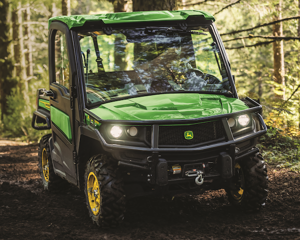 XUV835R-gator-utility-vehicle